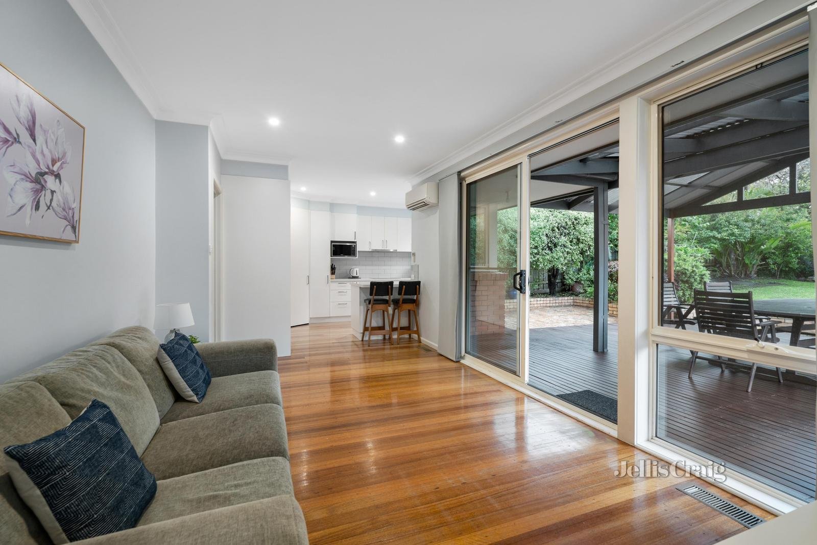 15 Cumberland Court, Forest Hill image 3