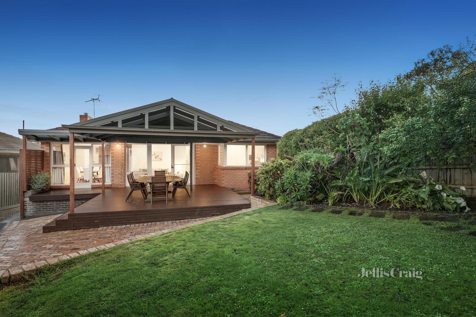 15 Cumberland Court, Forest Hill image 10