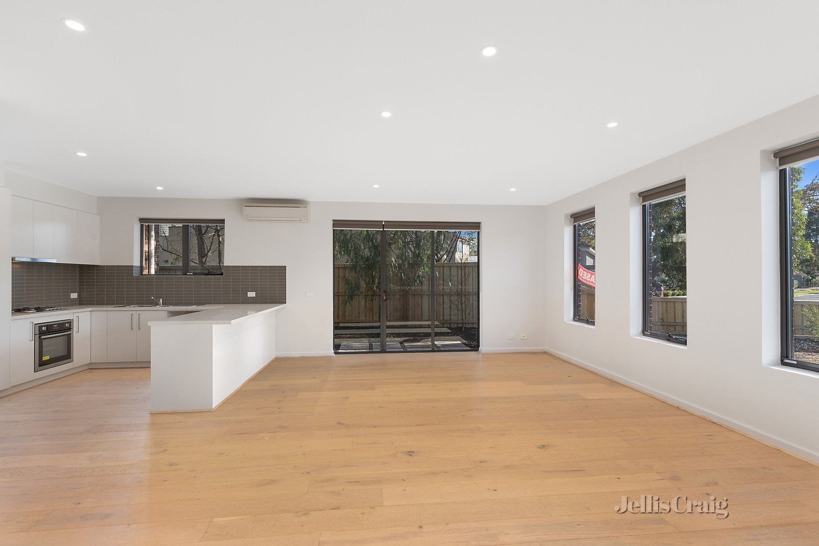 1/5 Curzon Street, Ivanhoe image 5