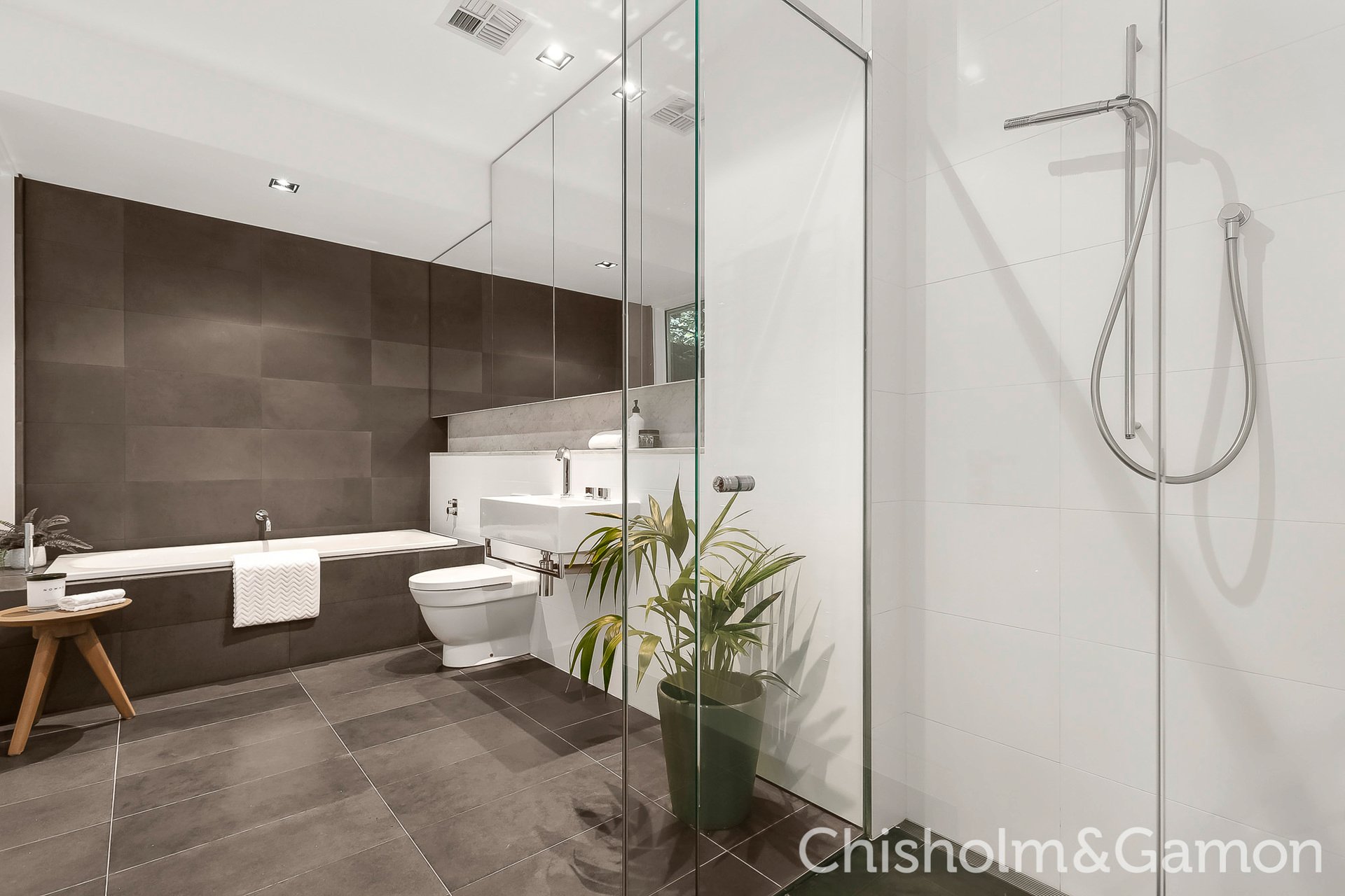 15 Cyril Street, Elwood image 8