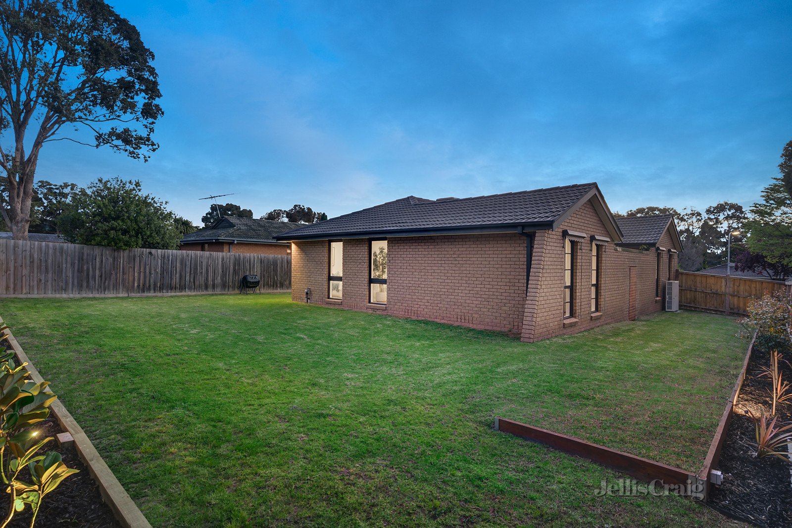 15 Dairy Lane, Ferntree Gully image 10