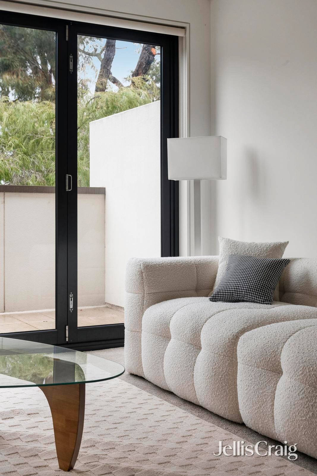 15 Danks Street, Albert Park image 12