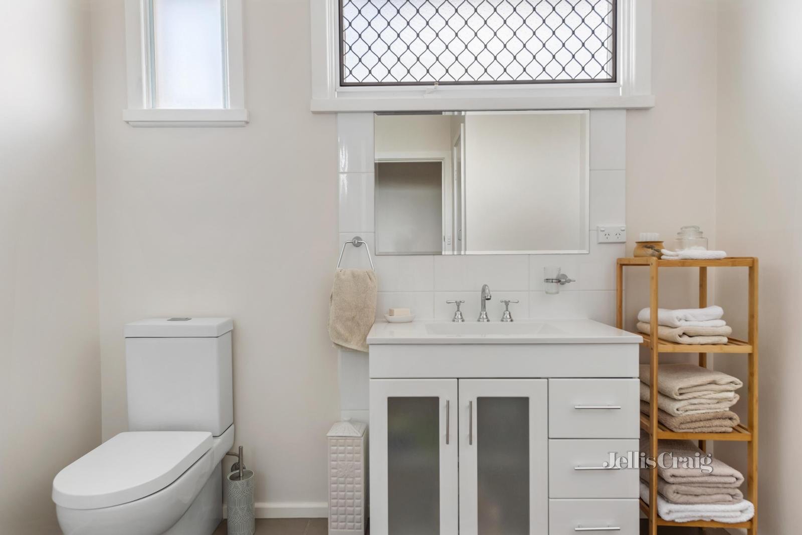 15 Darren Avenue, Bundoora image 9