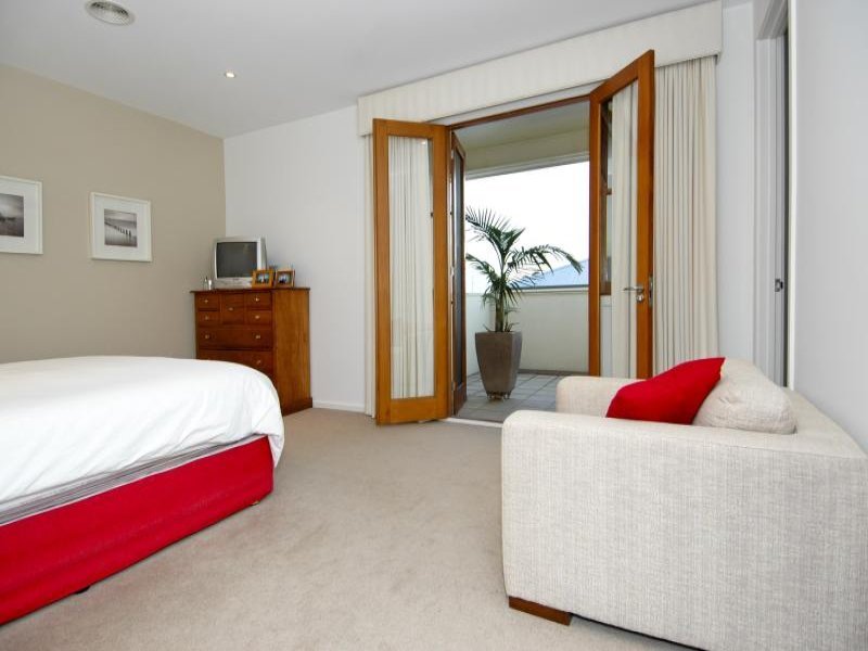 15 Denman Street, East Geelong image 7