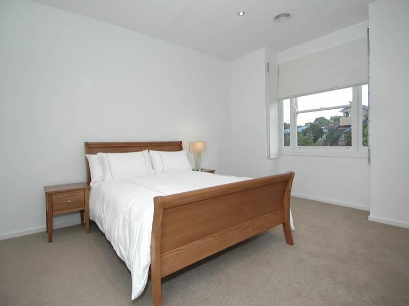 15 Denman Street, East Geelong image 9