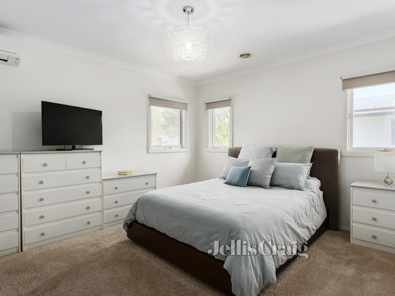 1/5 Dianne Street, Doncaster East image 7