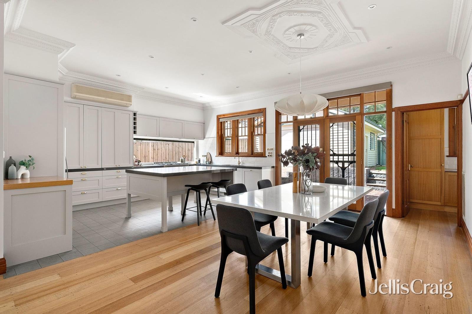 15 Doncaster Street, Ascot Vale image 4