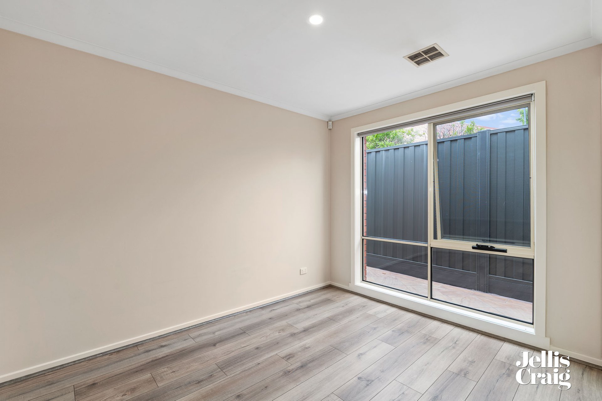 15 Dotterel Court, Chelsea Heights image 6