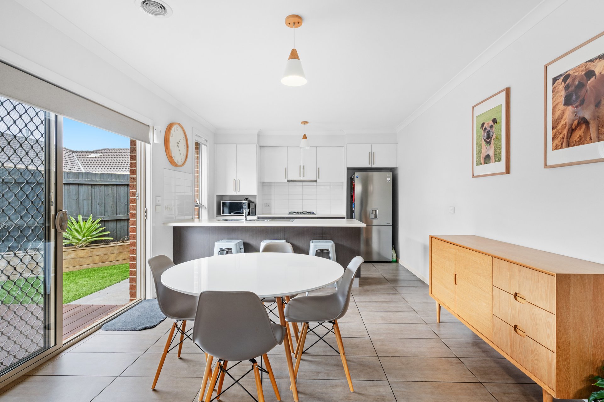 1 / 5 Douglas Court Altona Meadows