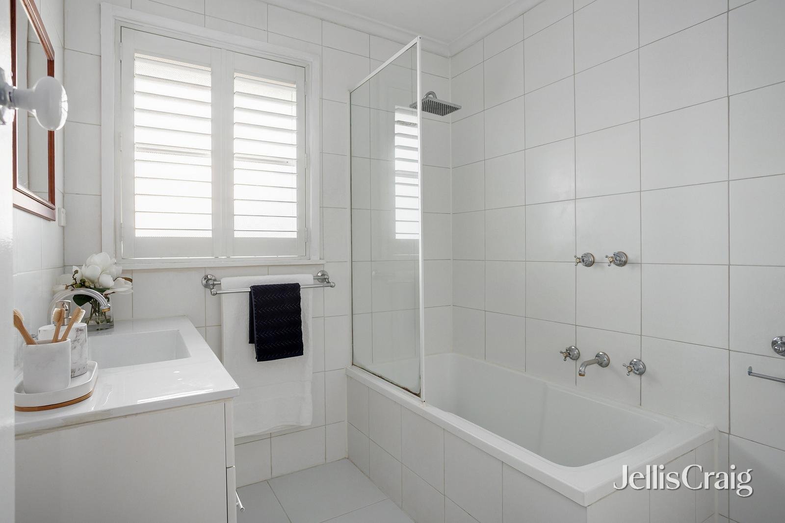 15 Eclipse Crescent, Watsonia image 12