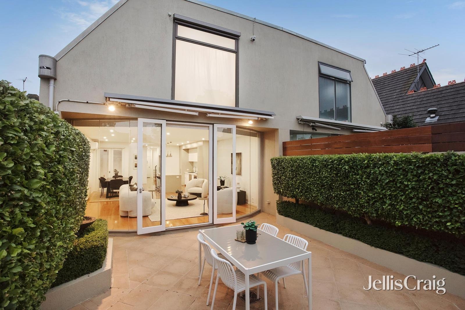 15 Edinburgh Street, Richmond image 2