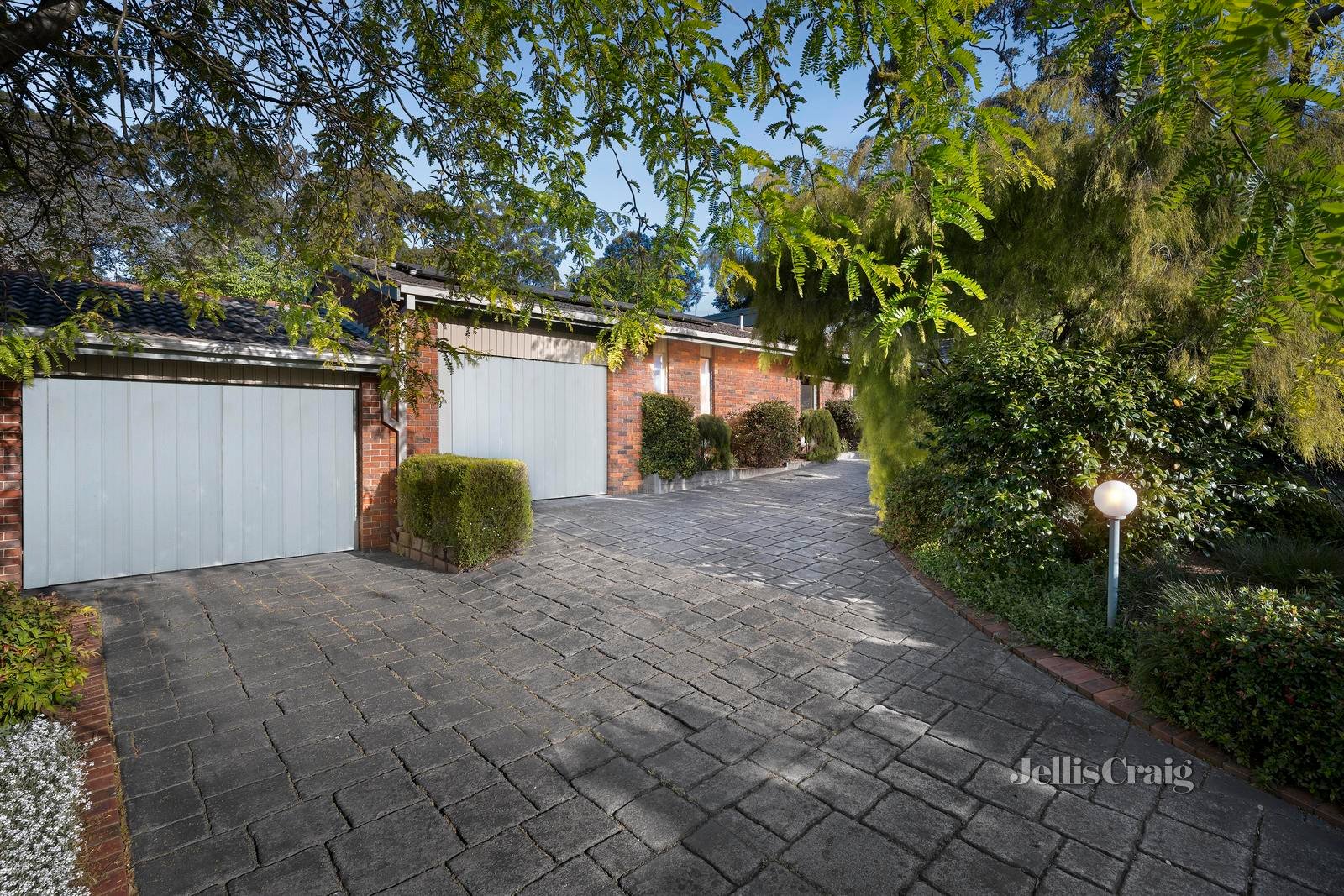 15 Ellis Court, Mooroolbark image 2