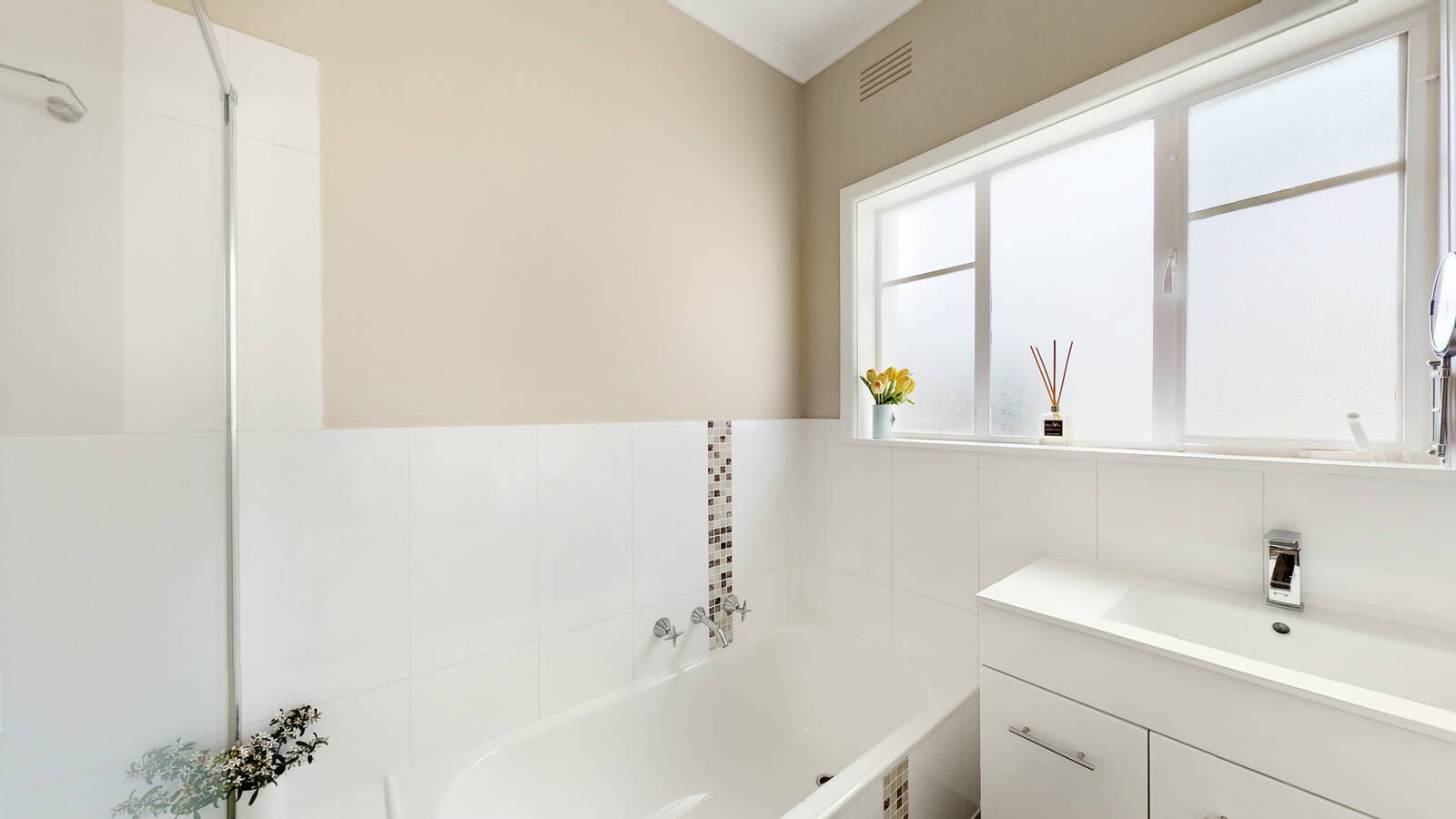 Property Gallery Thumbnail 5
