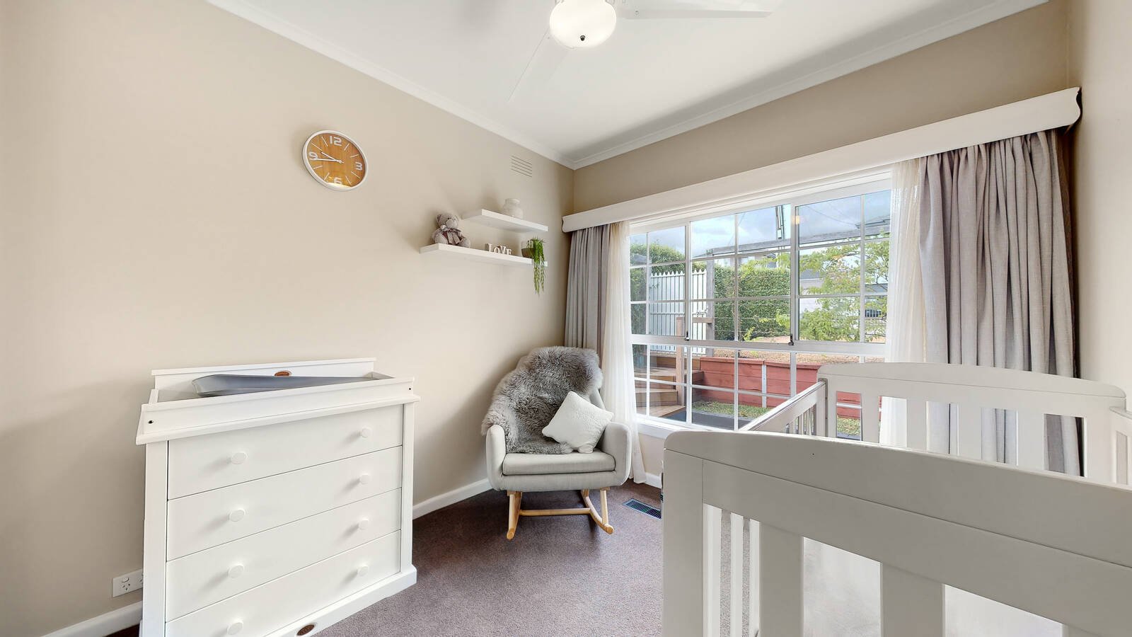 Property Gallery Thumbnail 7
