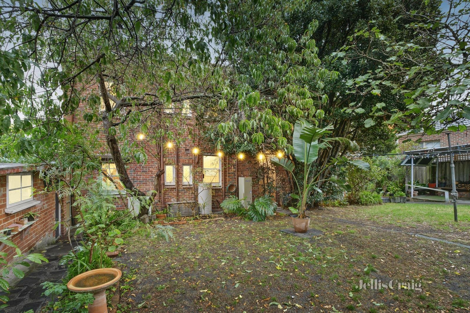 15 Fairholm Grove, Camberwell image 6