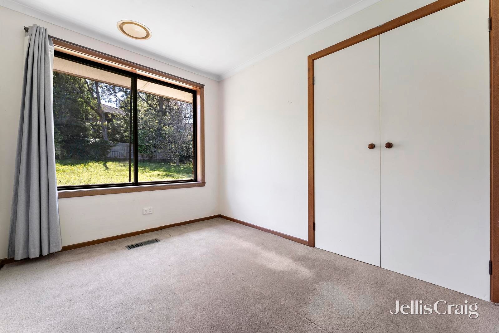 15 Felgate Parade, Vermont South image 12