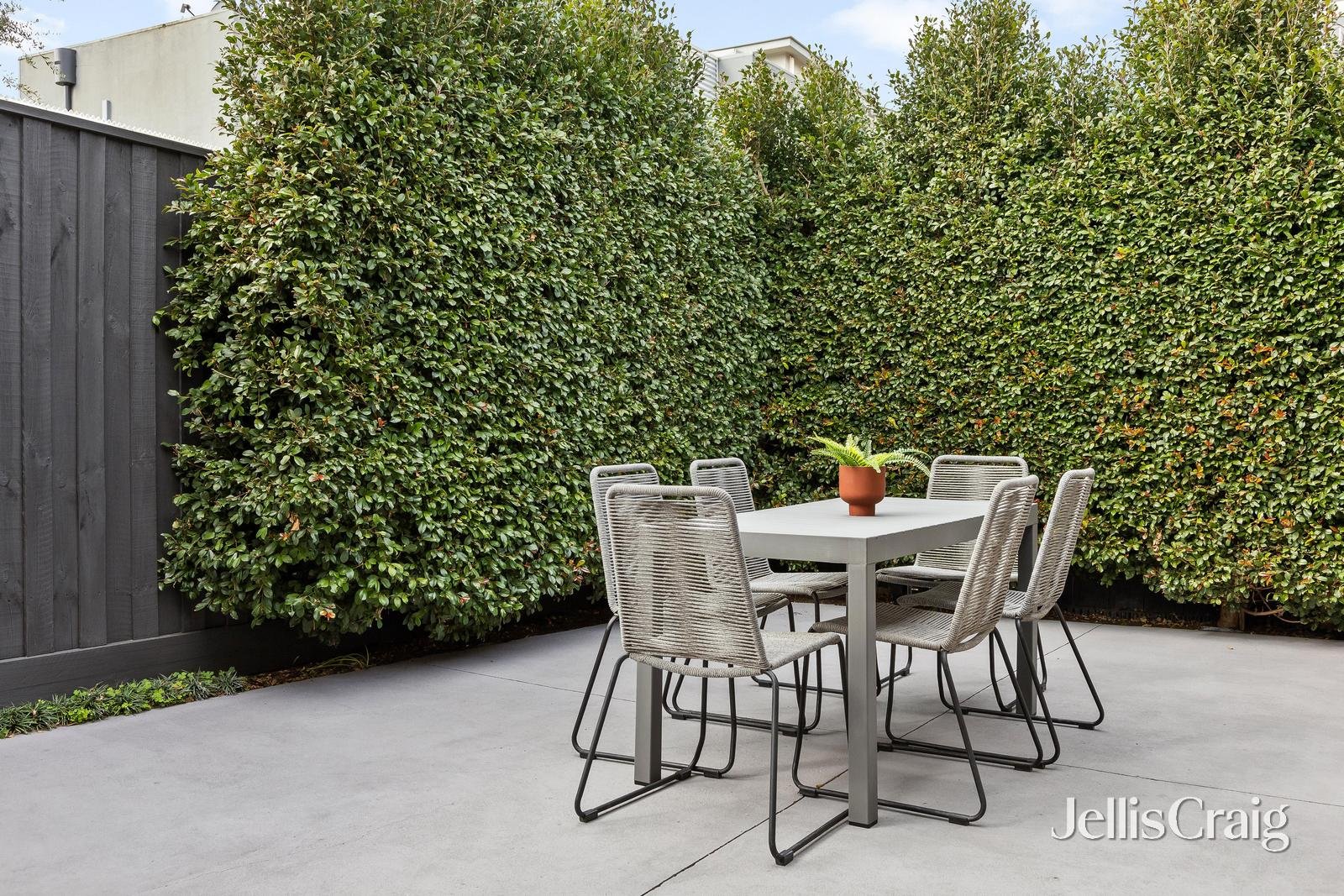 15 Fern Avenue, Windsor image 5