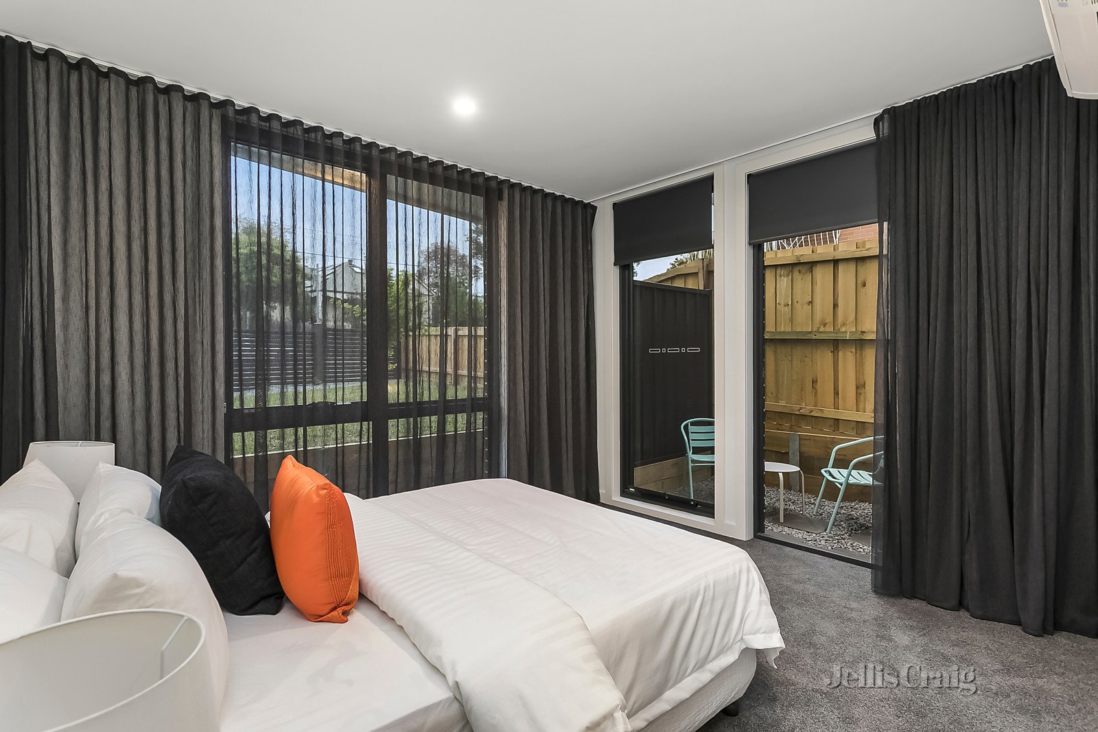 1/5 Flower Street, Essendon image 8