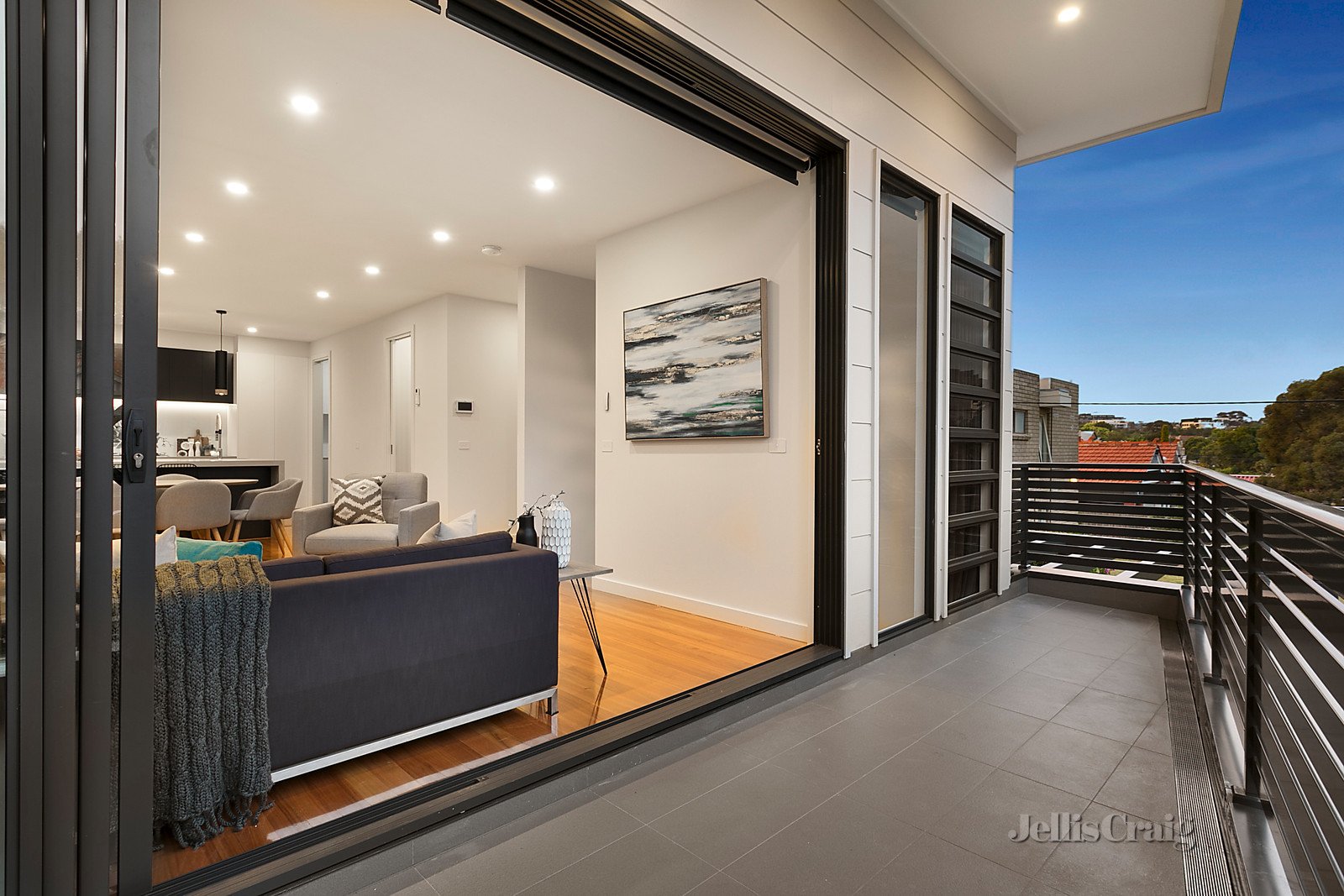 1/5 Flower Street, Essendon image 10