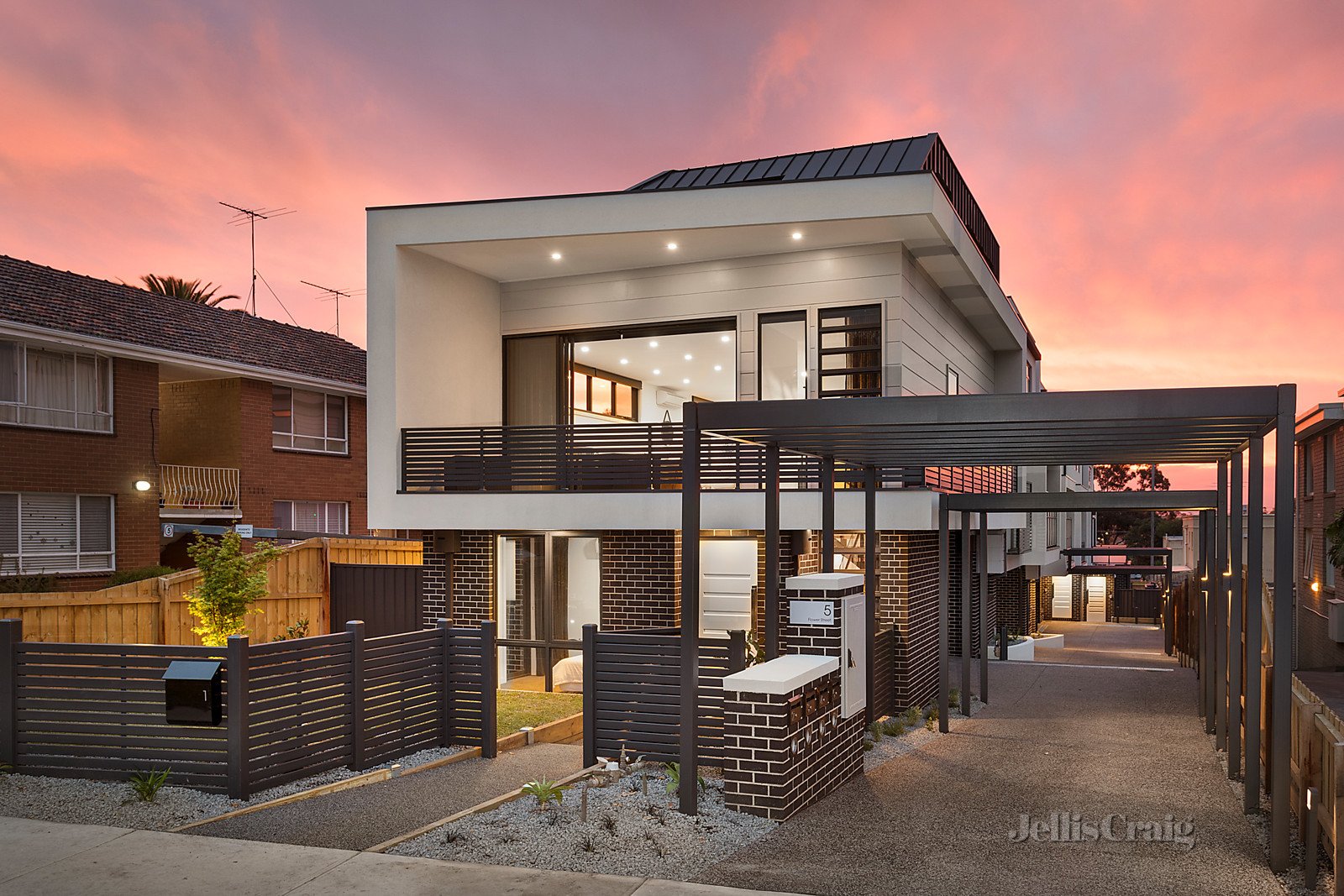 1/5 Flower Street, Essendon image 11