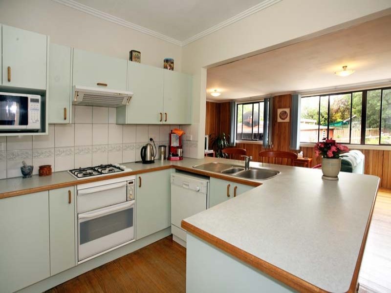 15 Foch Street, Box Hill South image 3