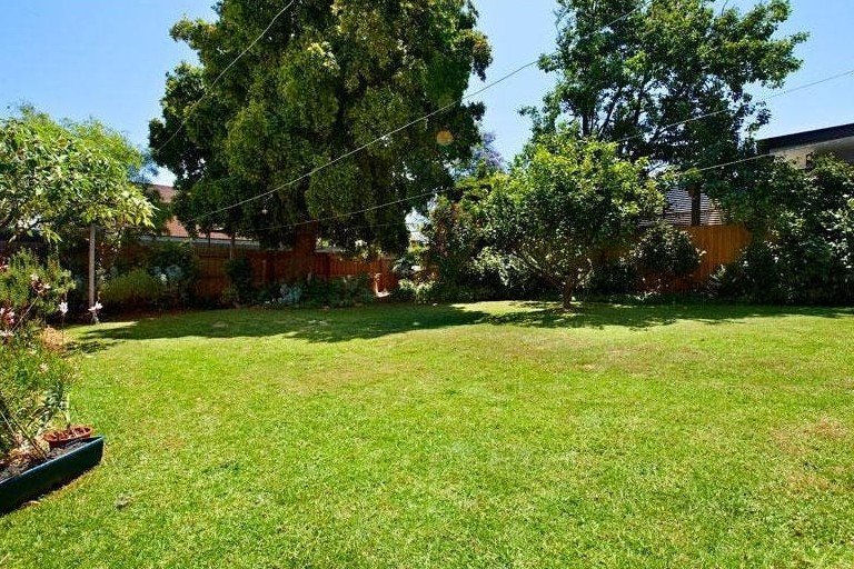 1/5 Foote Street, Brighton image 10