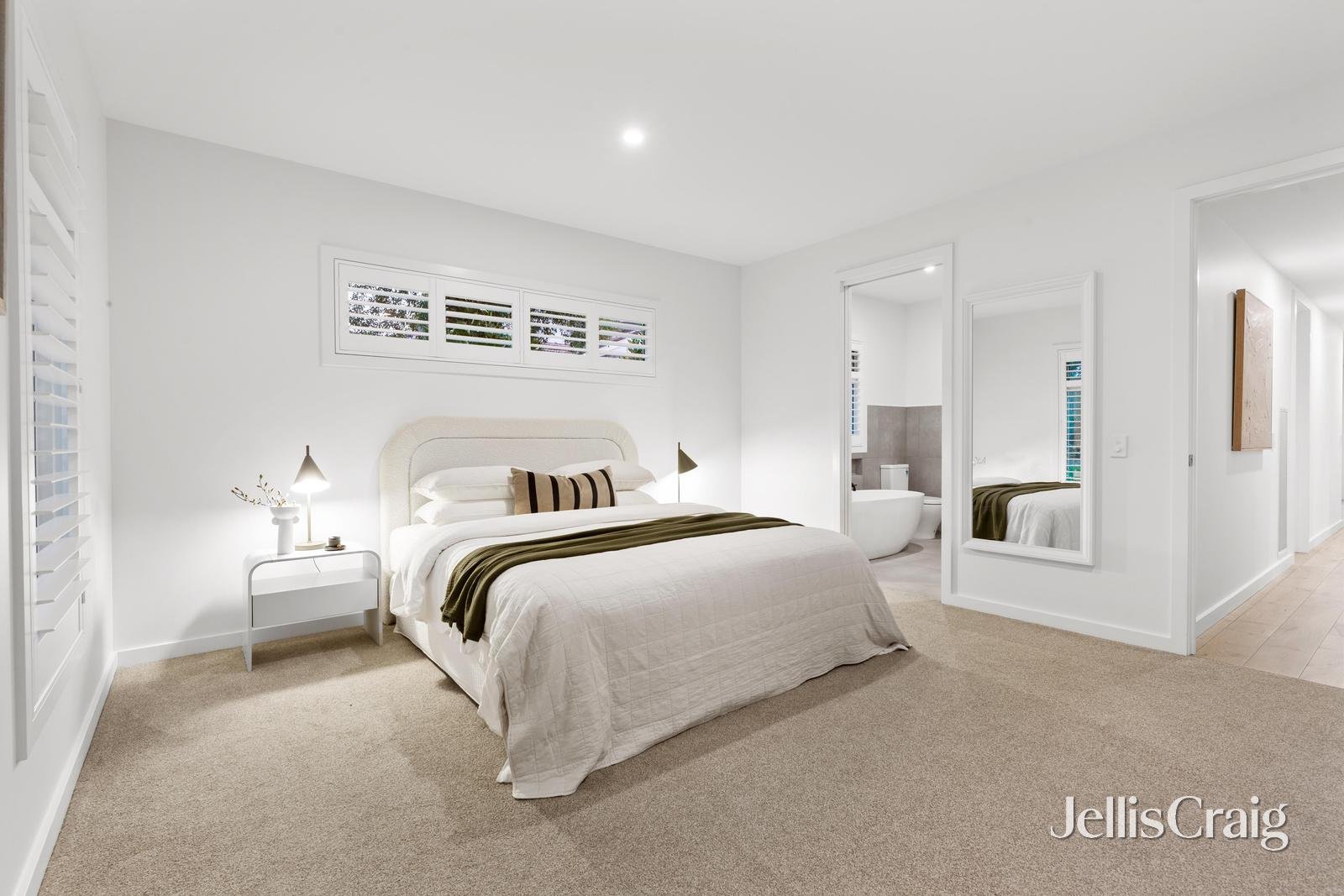 15 Frances Avenue, Vermont image 8