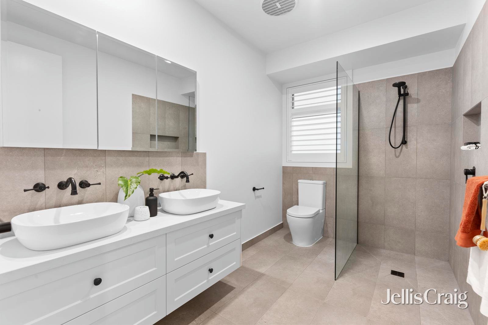 15 Frances Avenue, Vermont image 13