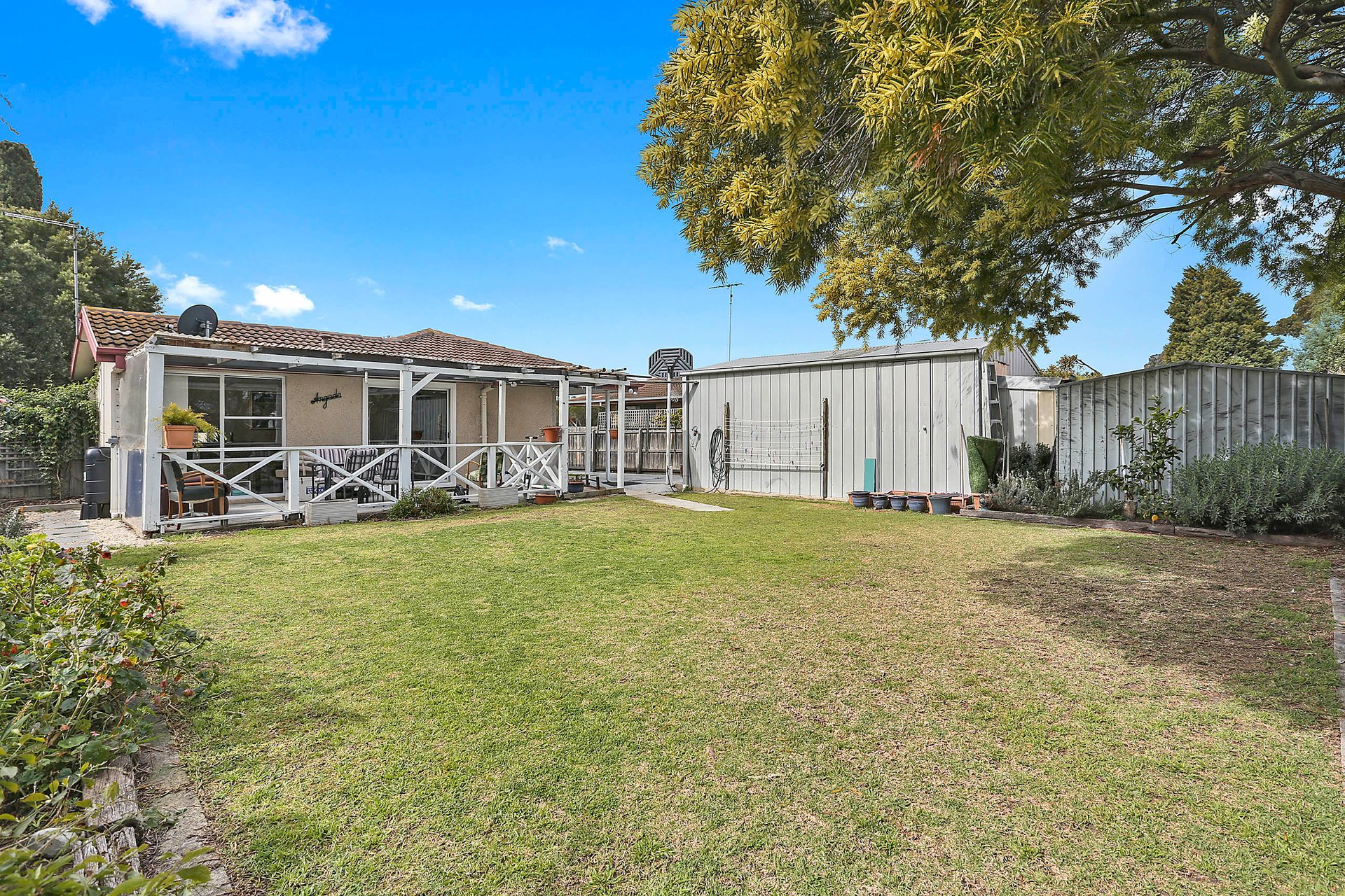 15 Freedom Court, Whittington image 6