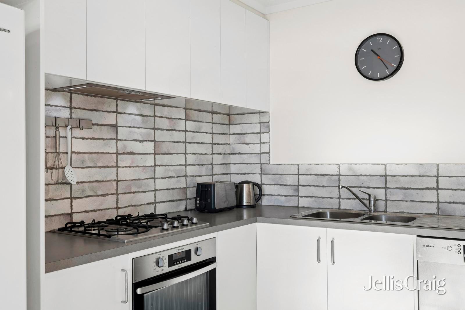 15 Fryers Road, Campbells&nbsp;Creek image 6