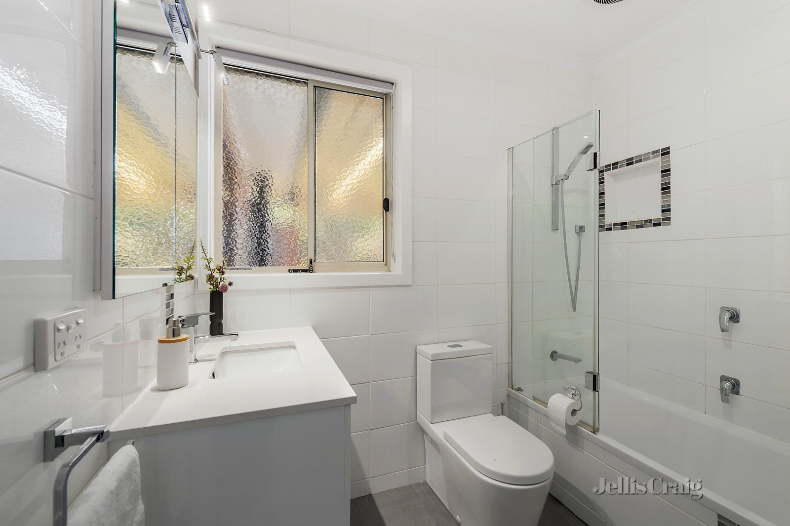 15 Gabonia Avenue, Watsonia image 5