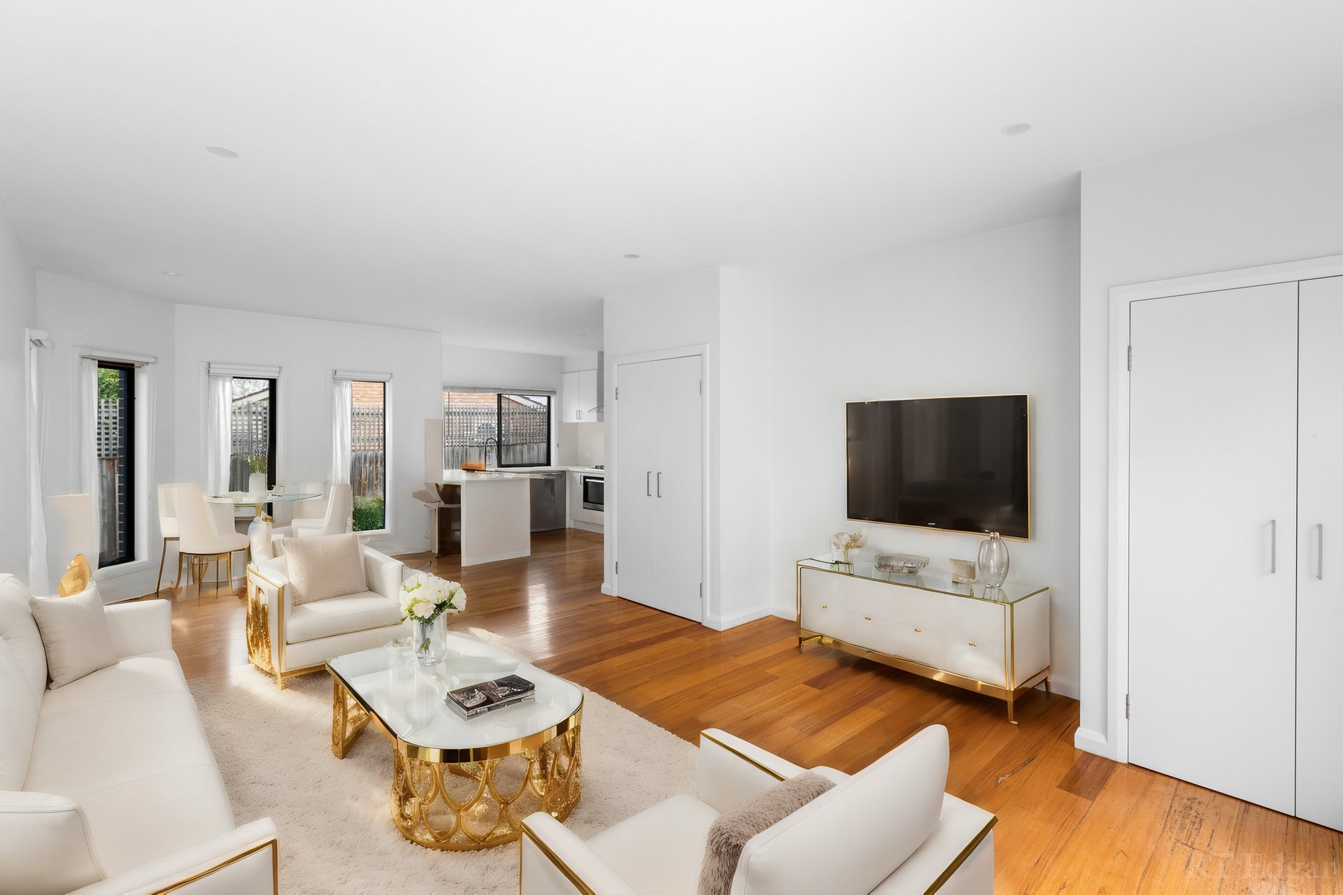 Property Gallery Thumbnail 3