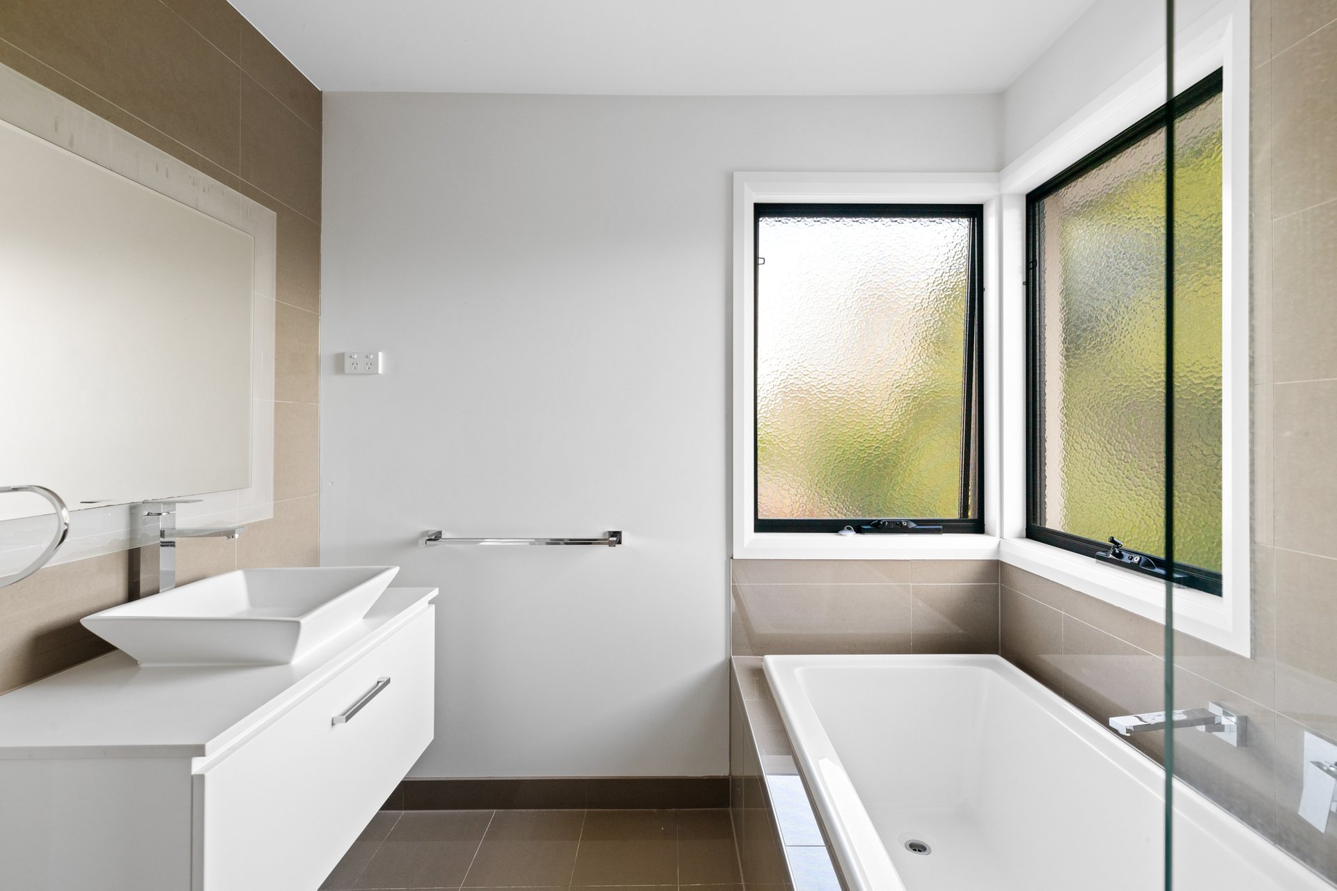 Property Gallery Thumbnail 12