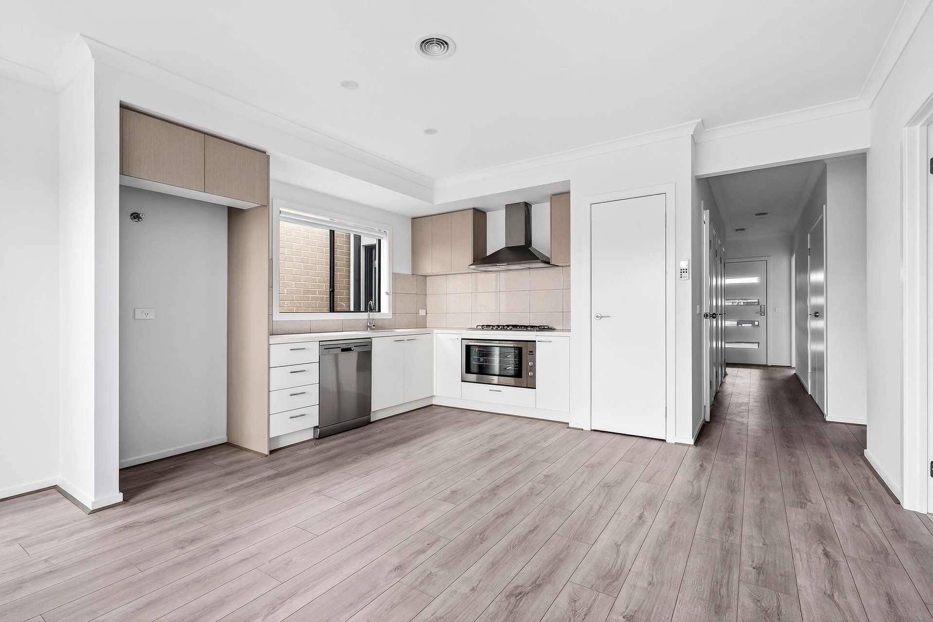 15 Geometry Drive, Charlemont image 2