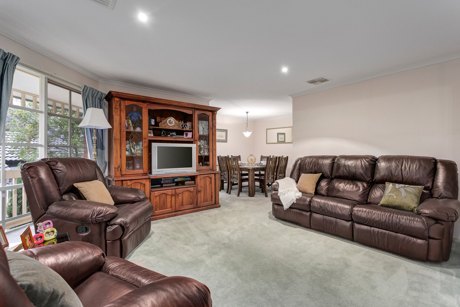 15 Glenview Court, Croydon North image 2