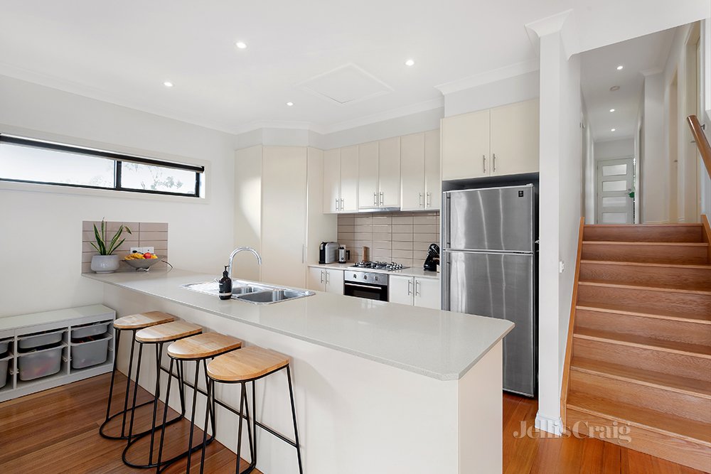 15 Godalmin St, Eltham image 3