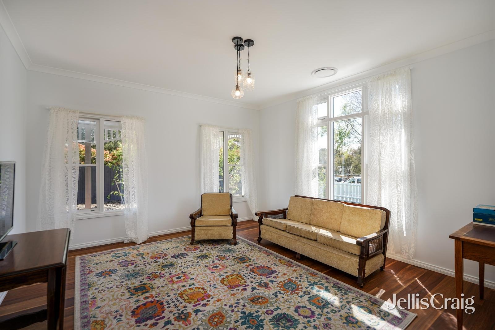 15 Goldies Lane, Woodend image 11