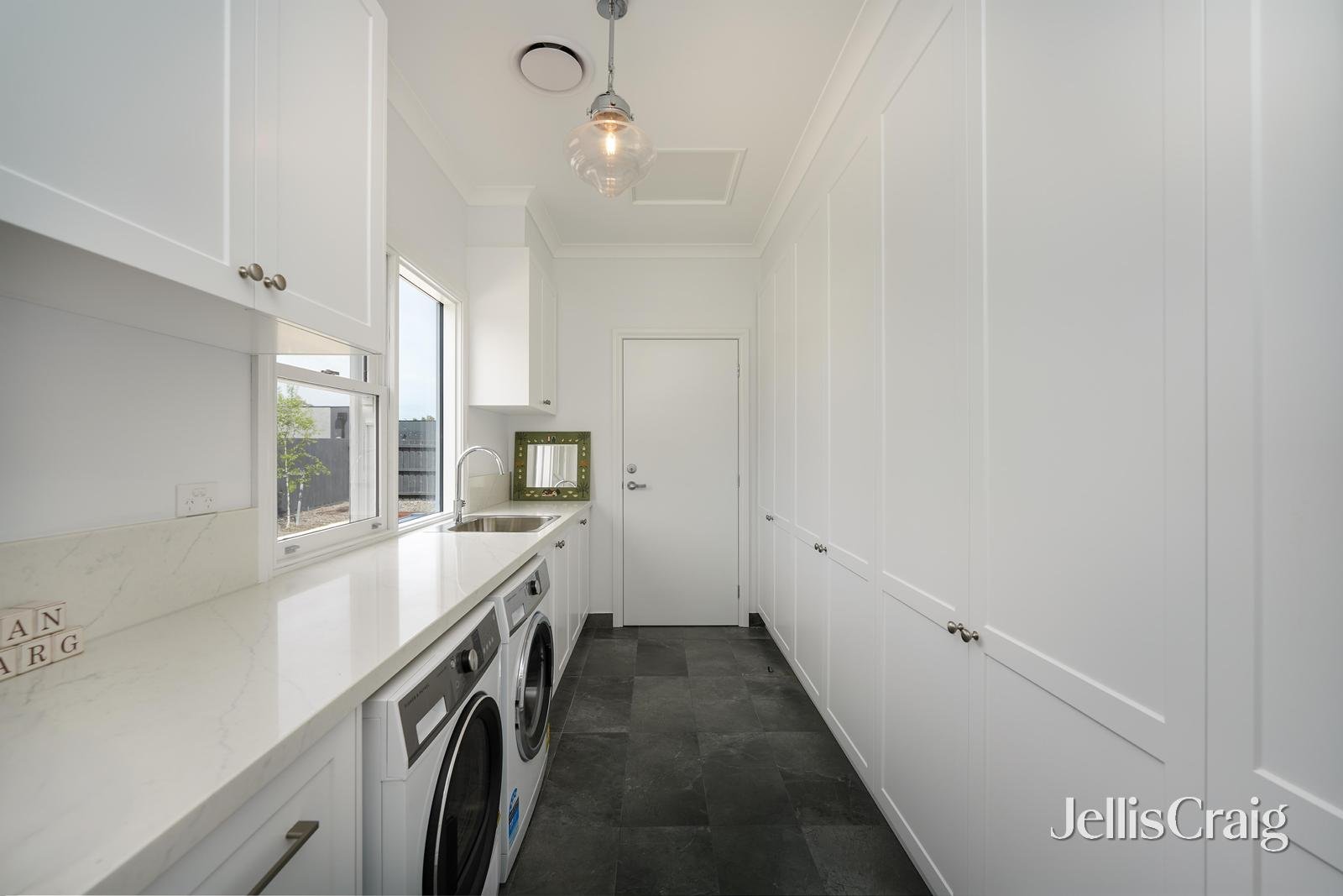 15 Goldies Lane, Woodend image 15