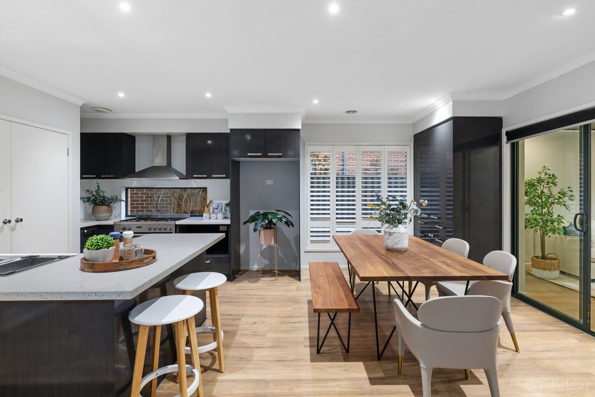 Property Gallery Thumbnail 3