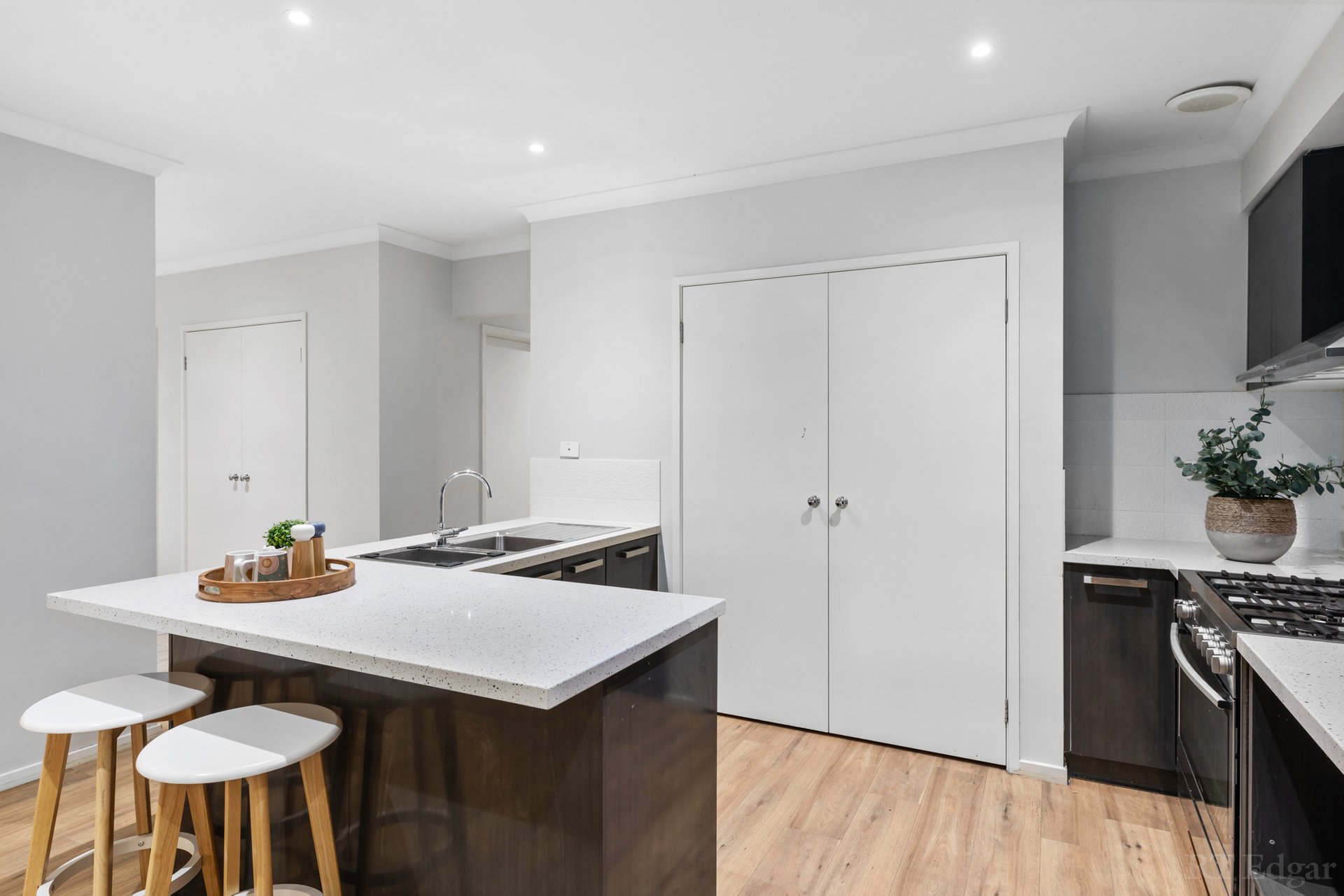 Property Gallery Thumbnail 5