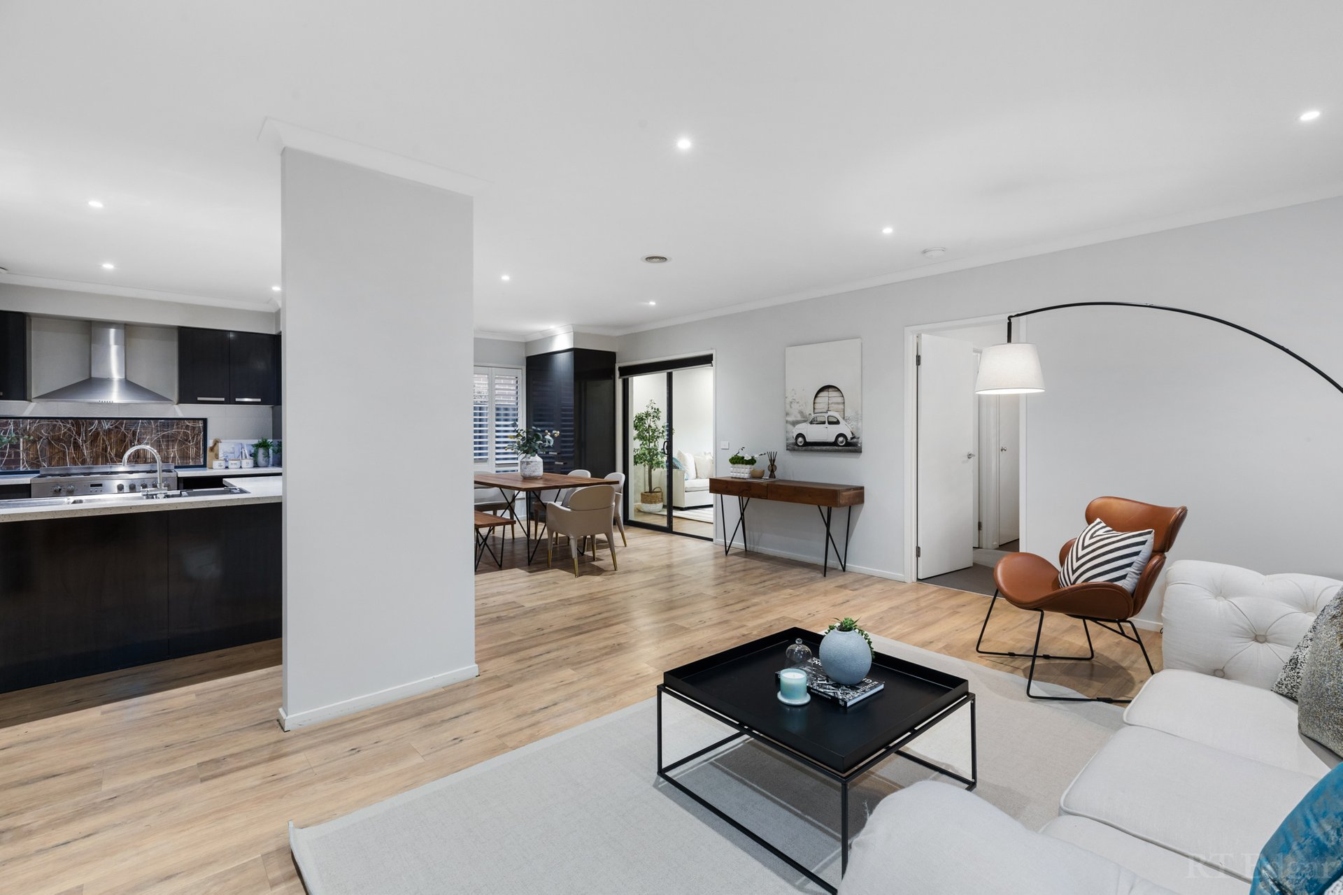 Property Gallery Thumbnail 6