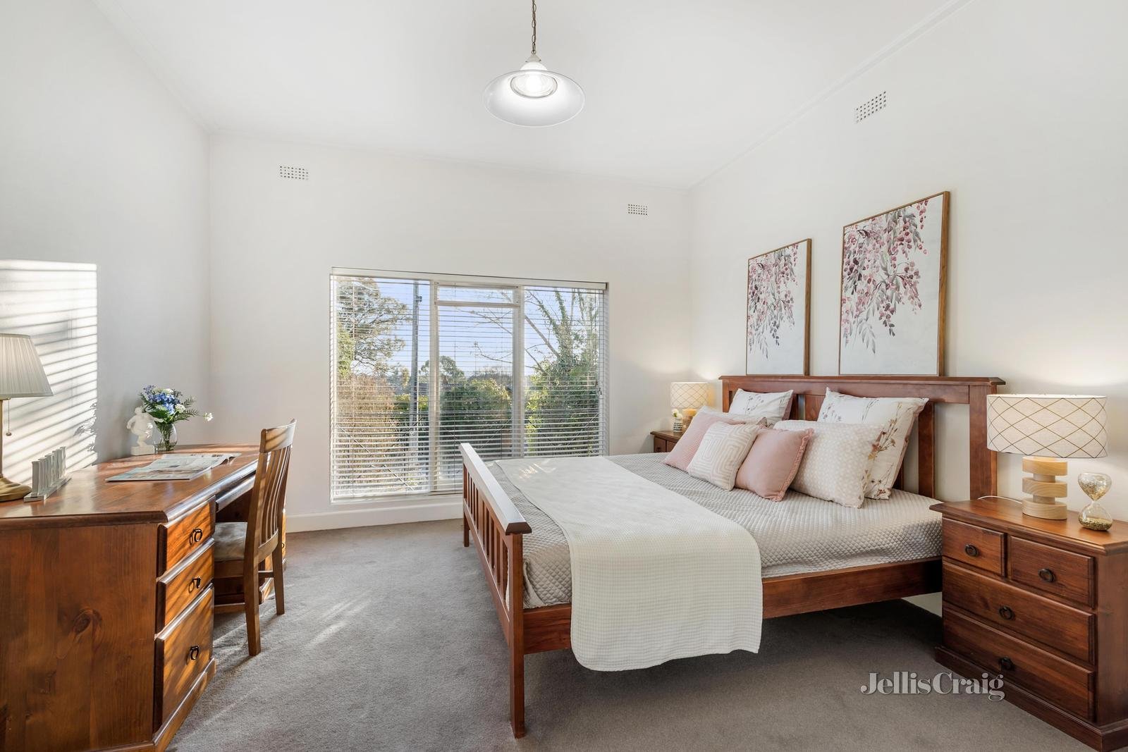 15 Graham Street, Surrey Hills image 7