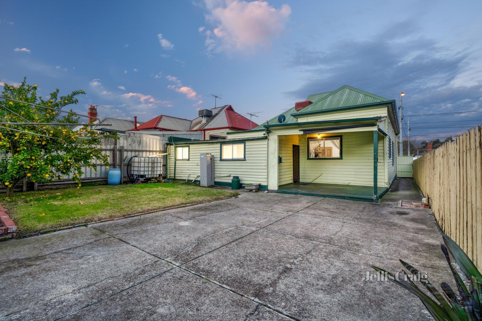 15 Grantham Street, Brunswick West image 15