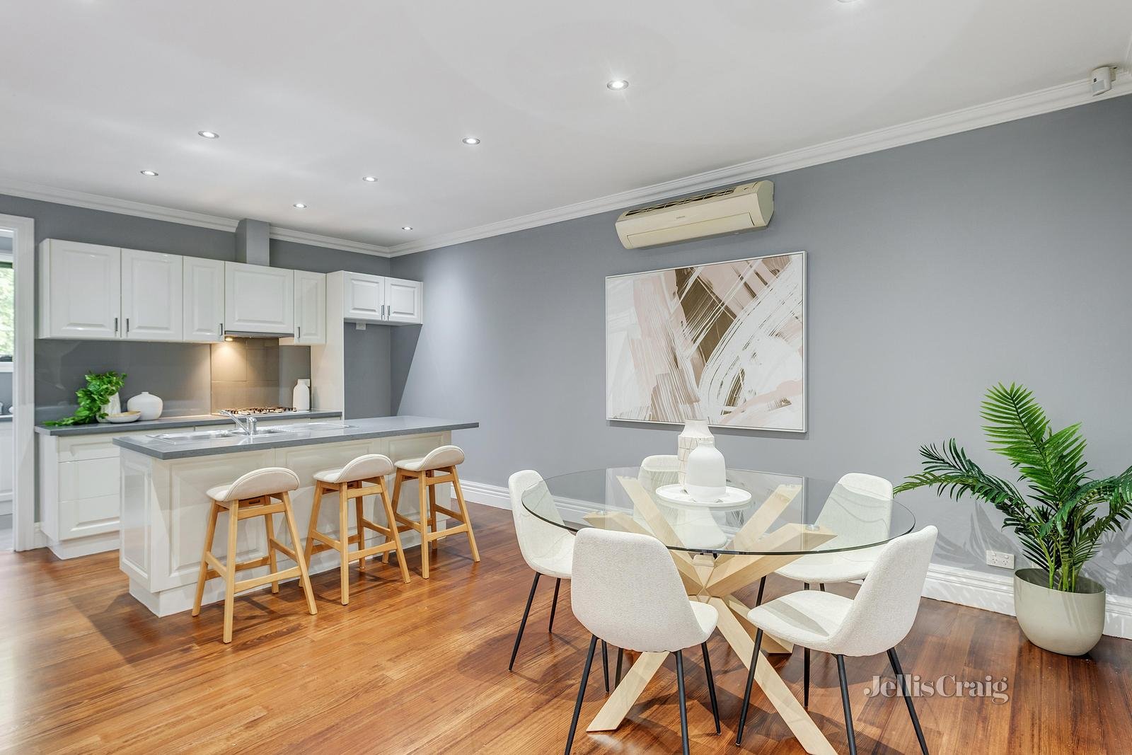 1/5 Greenview Close, Donvale image 3