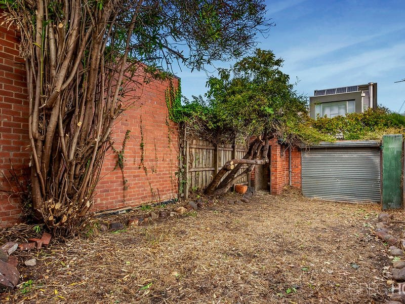 15 Greig Street, Albert Park image 8