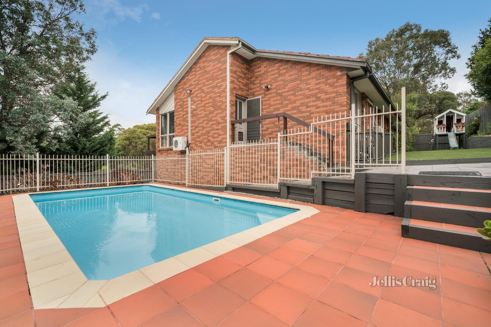 15 Griffin Court, Eltham image 10