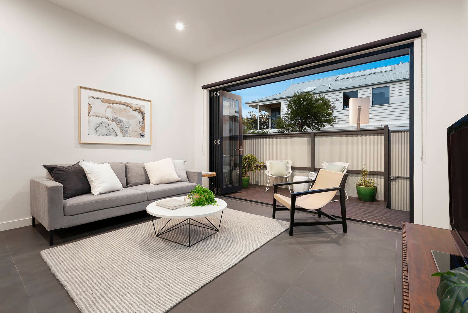 Property Gallery Thumbnail 6
