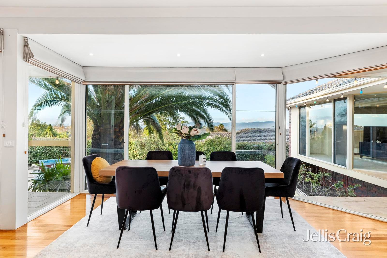 15 Gwingana Crescent, Glen&nbsp;Waverley image 8