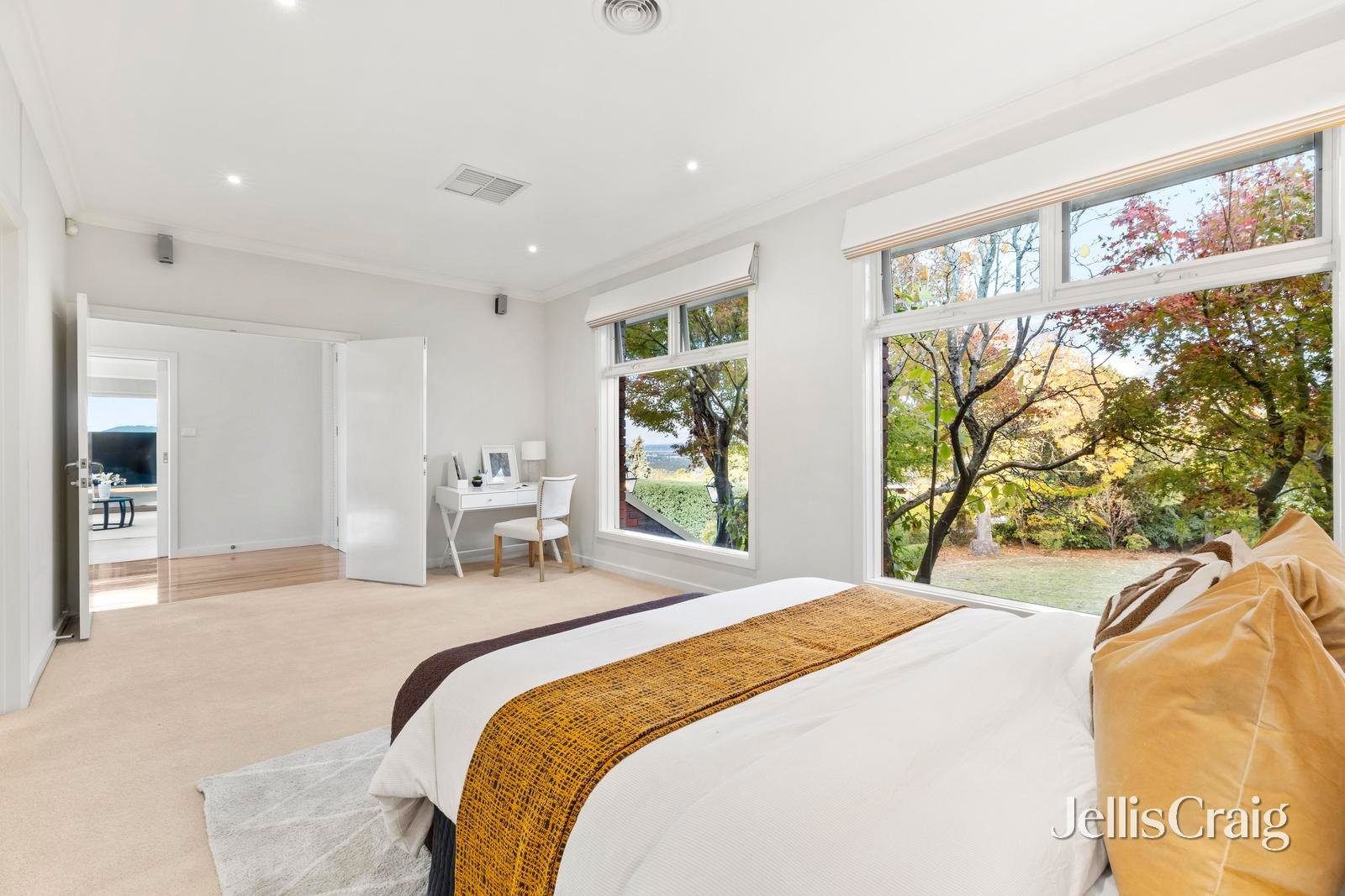15 Gwingana Crescent, Glen&nbsp;Waverley image 15