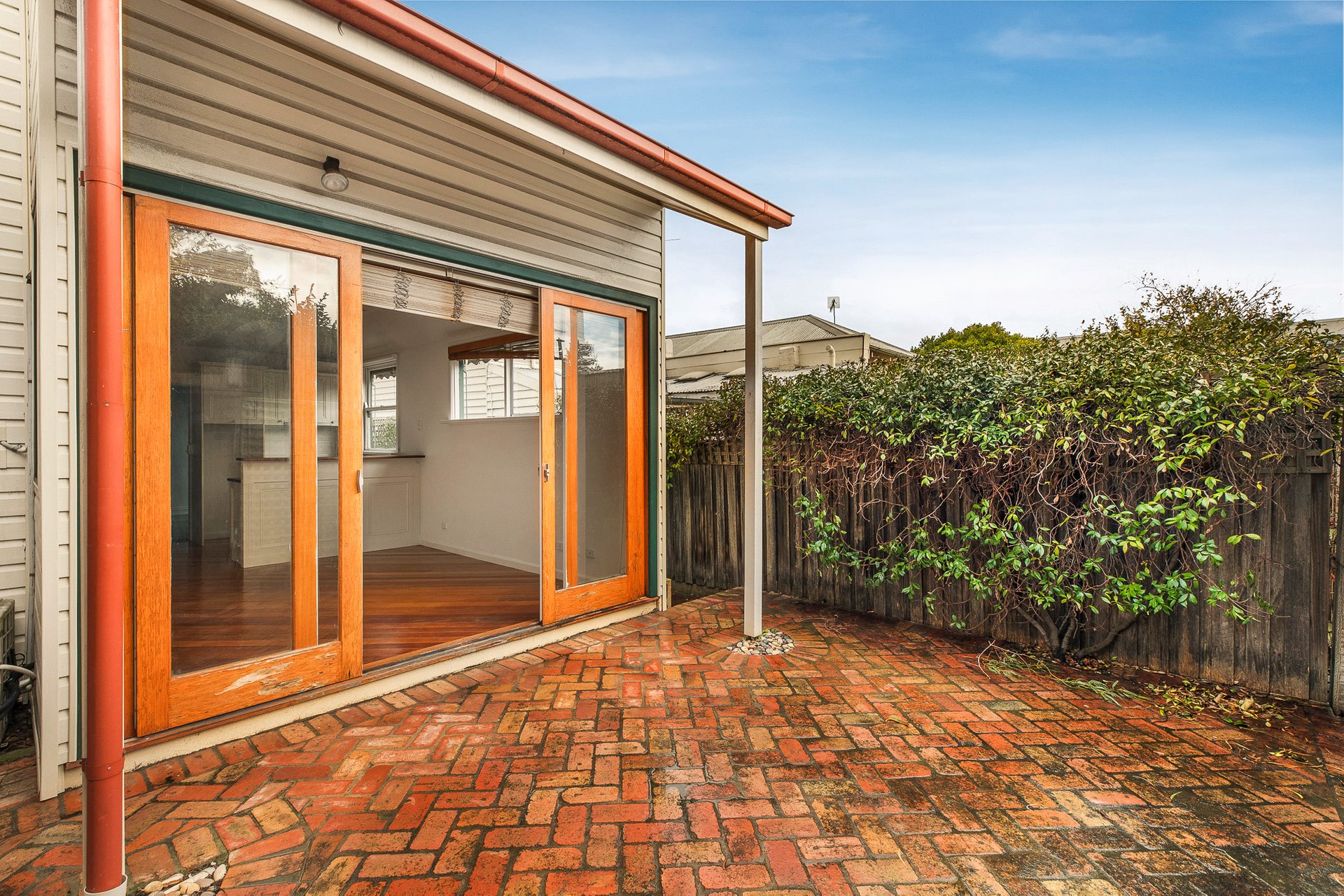 Property Gallery Thumbnail 7